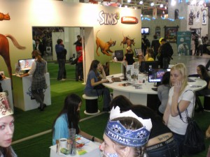 Стенд для девочек.